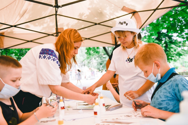 Співробітники УІНП взяли в участь у фестивалях на Черкащині та Донеччині. 