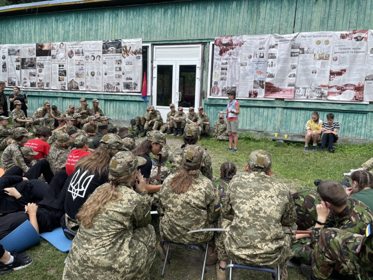 УІНП провів заходи для учасників Всеукраїнської дитячо-юнацької військово- патріотичної гри «Сокіл»