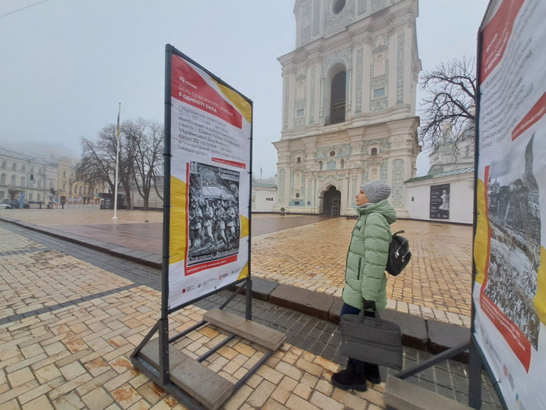 До Дня Соборності у Києві відкрилась банерна виставка