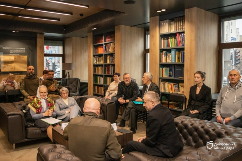 У Дніпрі обговорили історичні паралелі в геноцидальній політиці РФ