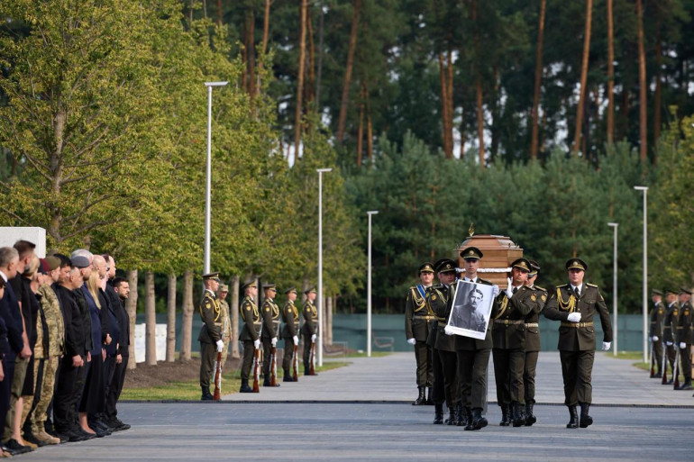 Євгена Коновальця перепоховали на Національному військовому меморіальному кладовищі